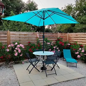 L'annexe Endroit Zen Et Chaleureux. Jacuzzi Exterieur Hébergement de vacances